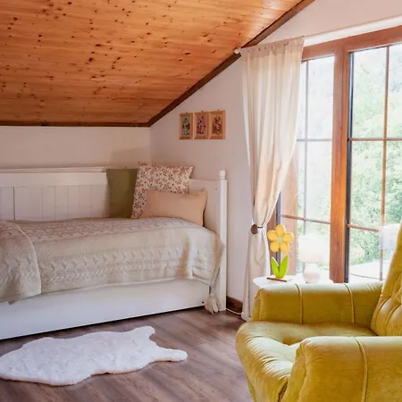 Horska 3 Skalky So Saunou A Jacuzzi Kadou Alpesi faház