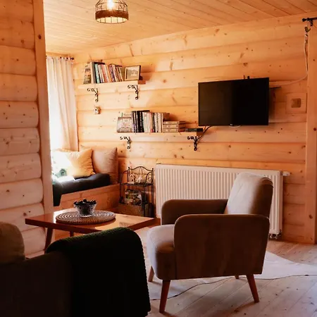 Horska 3 Skalky So Saunou A Jacuzzi Kadou Chalet Smizany