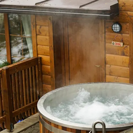 Horska 3 Skalky So Saunou A Jacuzzi Kadou 샬레
