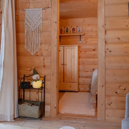 Horska 3 Skalky So Saunou A Jacuzzi Kadou Alpesi faház *