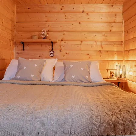 Horska 3 Skalky So Saunou A Jacuzzi Kadou *