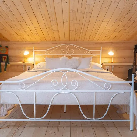 Horska 3 Skalky So Saunou A Jacuzzi Kadou *